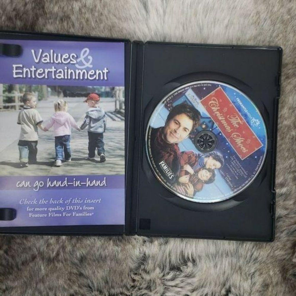 The Christmas Shoes with Rob Lowe Dvd Families‎ movie - Picture 3 of 3